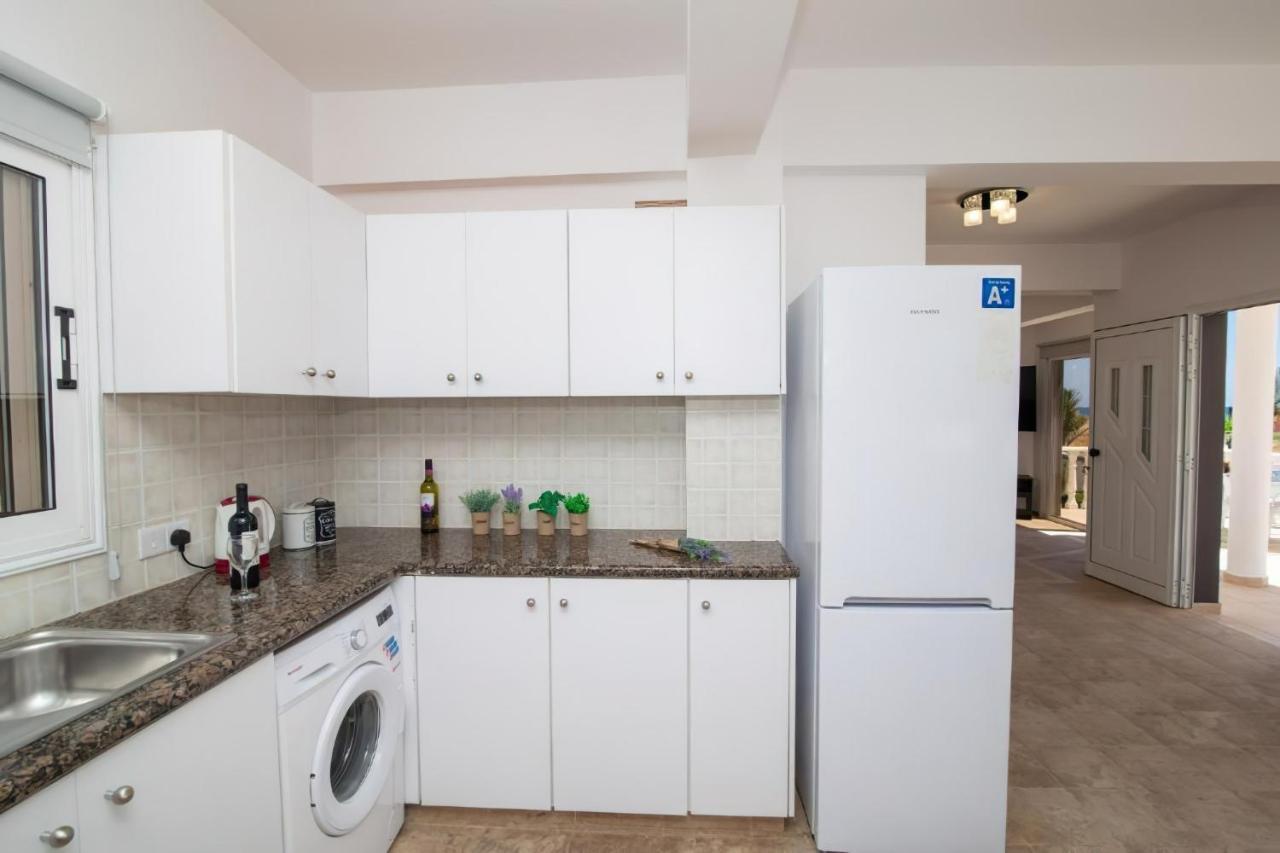 Villa Suncity Boutique Beachfront Айя-Напа Экстерьер фото