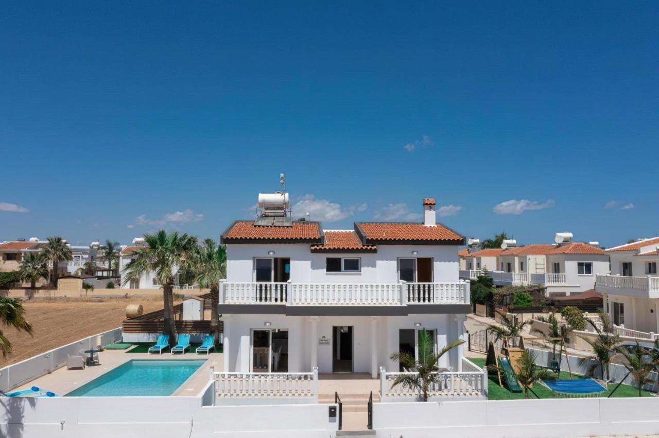 Villa Suncity Boutique Beachfront Айя-Напа Экстерьер фото