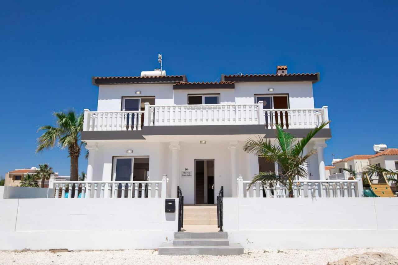 Villa Suncity Boutique Beachfront Айя-Напа Экстерьер фото