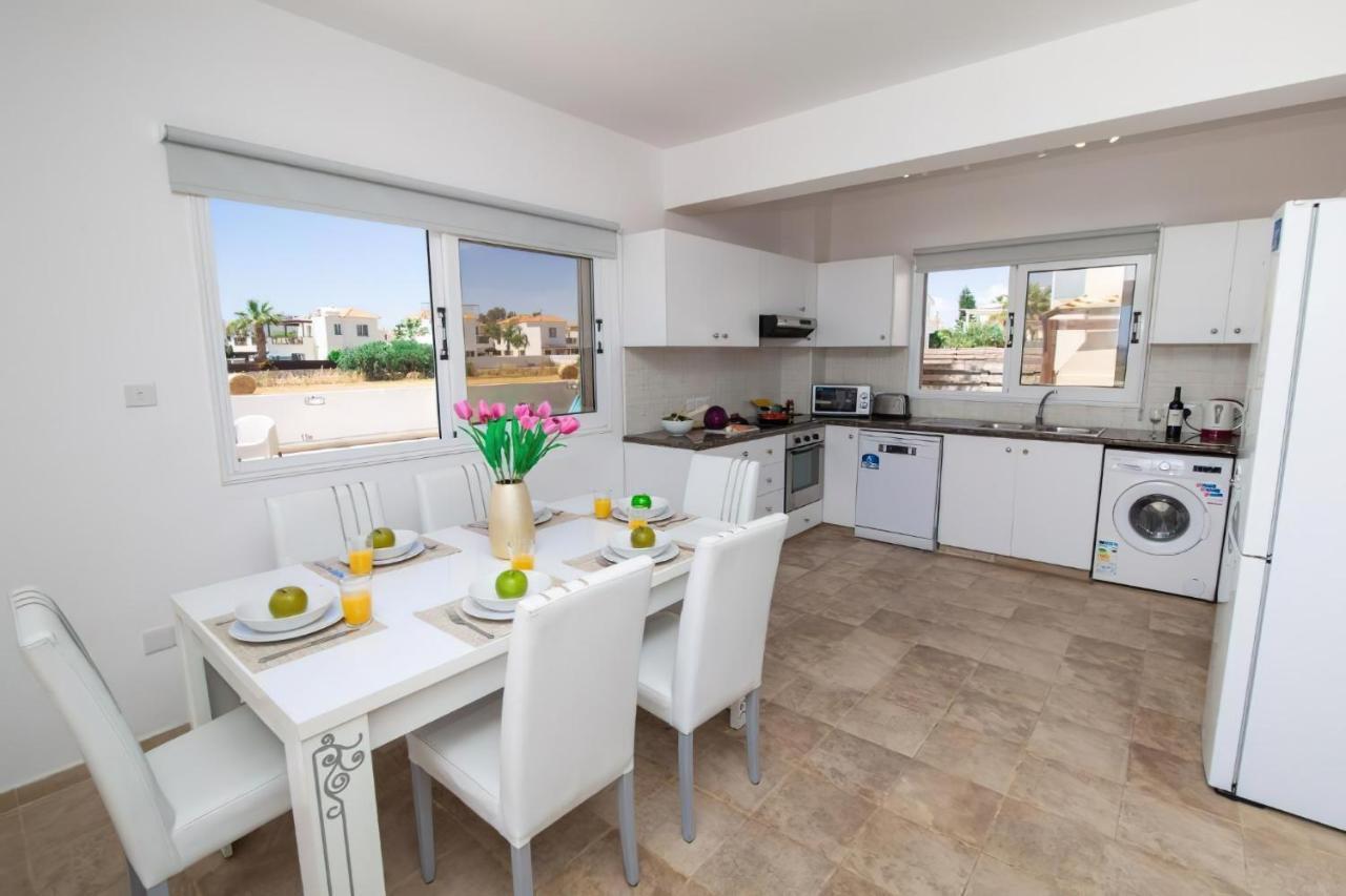 Villa Suncity Boutique Beachfront Айя-Напа Экстерьер фото