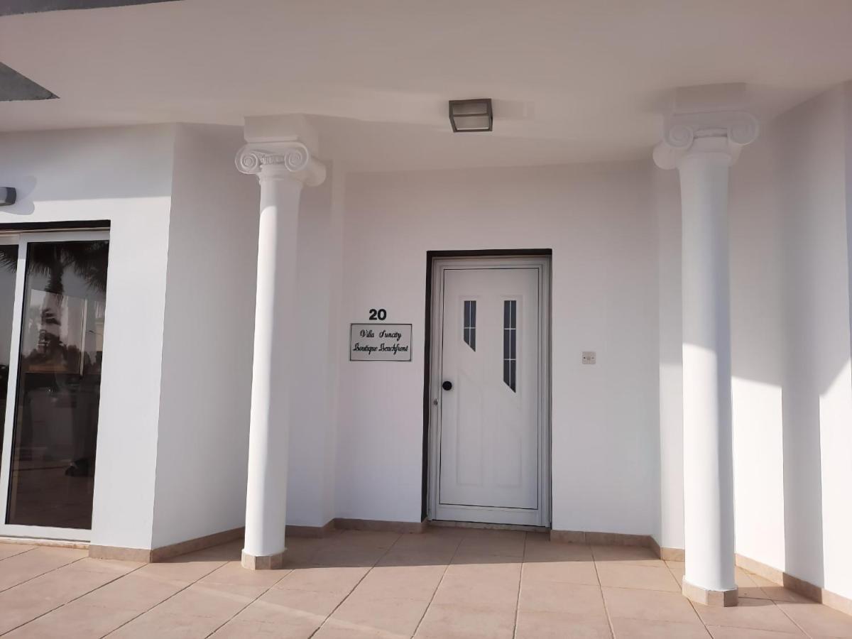 Villa Suncity Boutique Beachfront Айя-Напа Экстерьер фото