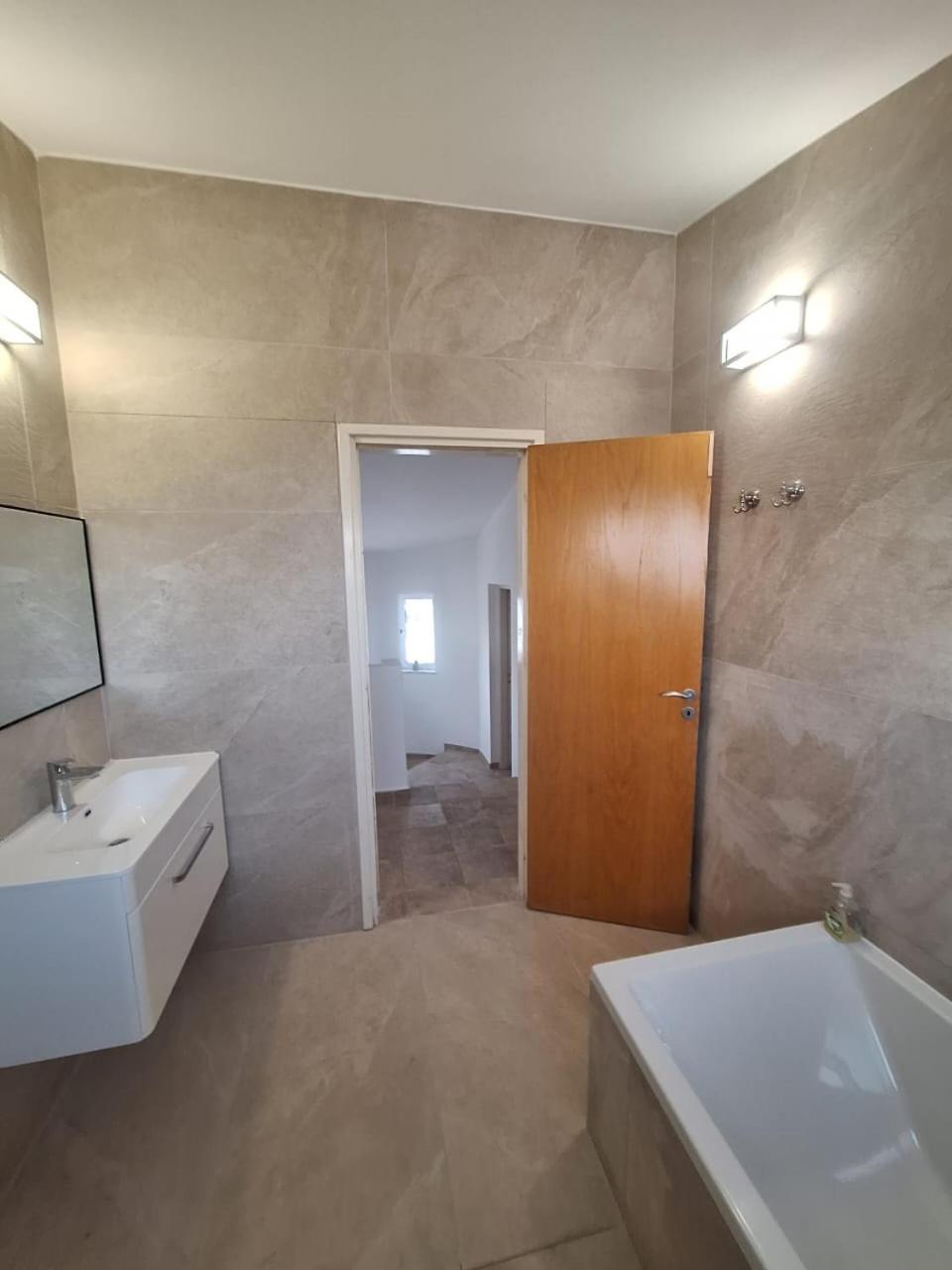 Villa Suncity Boutique Beachfront Айя-Напа Экстерьер фото